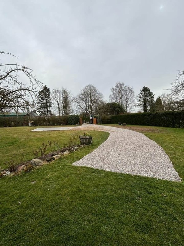 Création d’une allée près de Mesnil-en-Ouche 