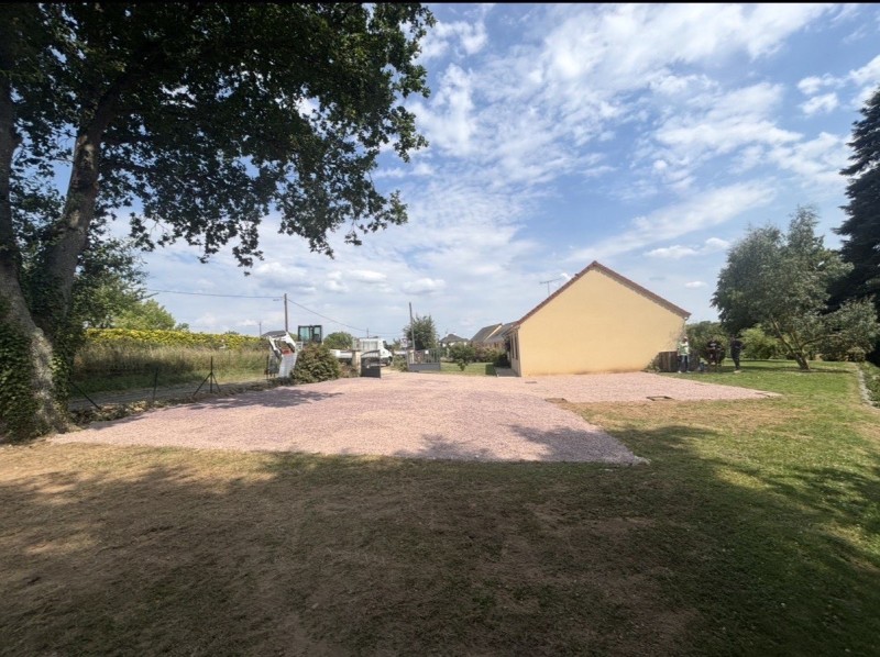 Avant/Après Création d’allée et de parking de 195m2 