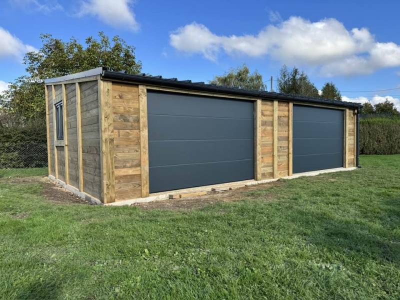 Pose d'un monopente de 49,5m2 à Conches-en-ouche