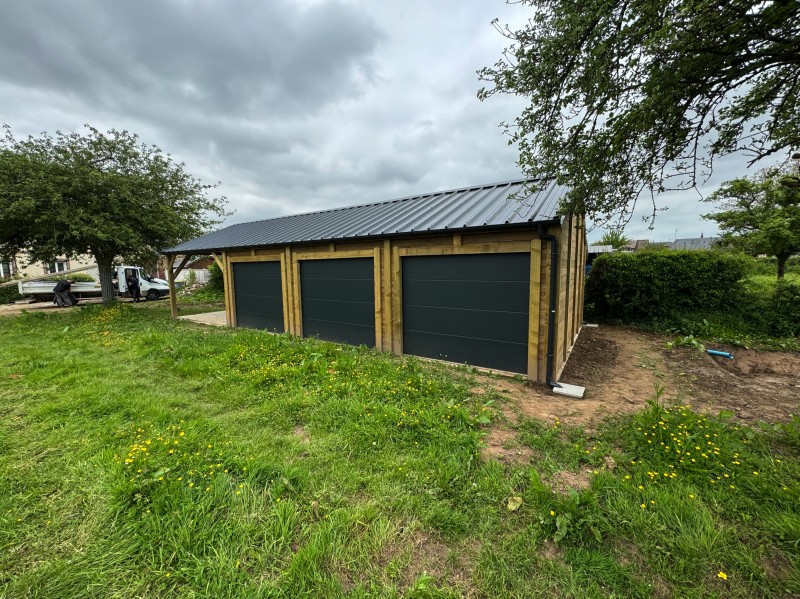 Garage double pente de 5,50x12,30 m situé à Yerville