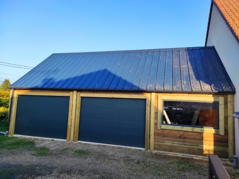 Pose d’une fenêtre sur un garage Macabois