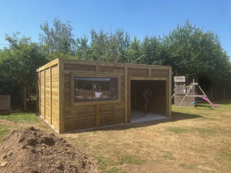 Garage faux toit plat de 36m2 près de La Haye Malherbe 
