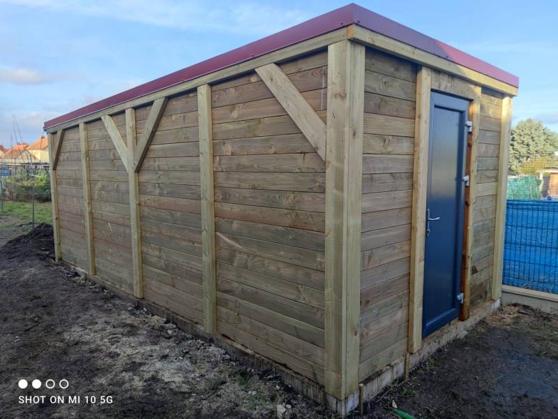 Pose d’un abri de jardin près de Rouen