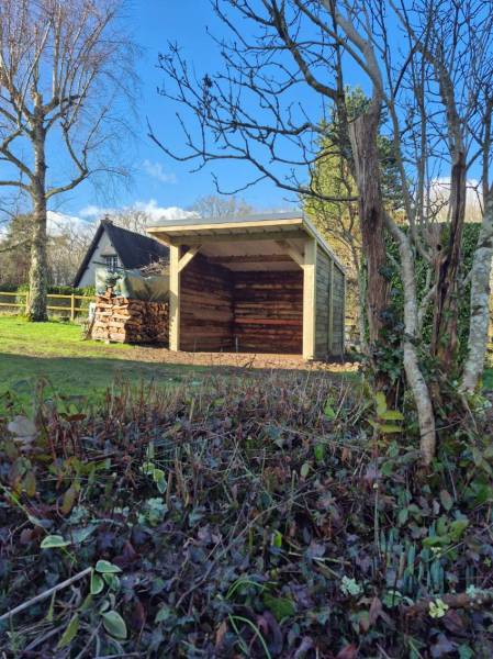 Pose d'un abri bois de 9m2 près du Neubourg